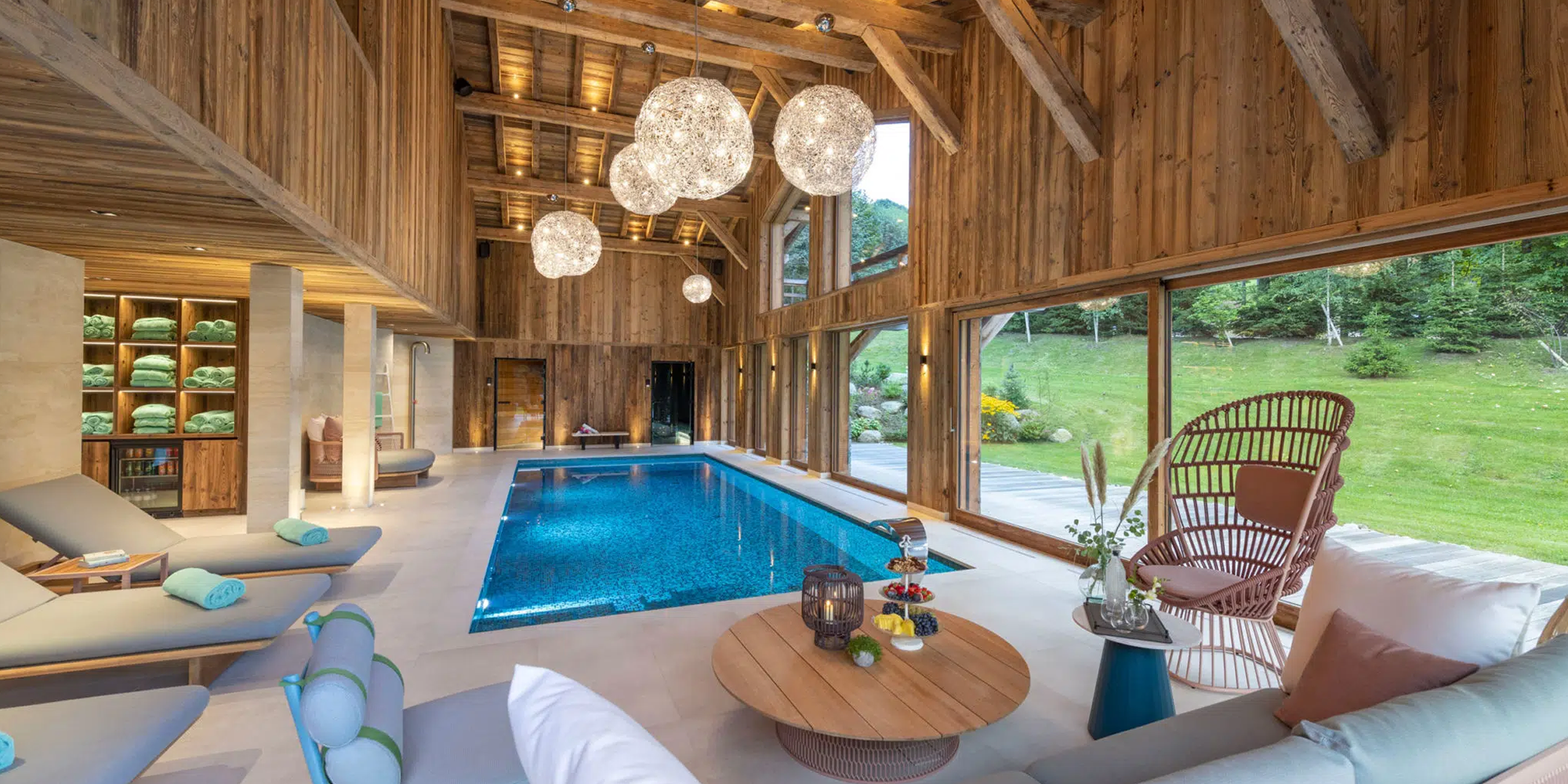 Luxus-Chalet mieten in Megève, Ferien-Chalet zur Miete in Megève, Luxus Chalet Megève, Chalet zur Vermietung Megève, Exklusives Chalet mieten in Megève, Chalet mit Pool in Megève, Chalet zur Miete in Megève mit Aussicht, Chalet mit Concierge-Service in Megève, 5-Sterne Chalet mieten in Megève, Chalet mit Ski-in/Ski-out in Megève, Private Chalet mieten Megève, Luxus Chalet in den Alpen Megève, Chalet zur Miete mit Personal in Megève, Ferienhaus Chalet Megève.